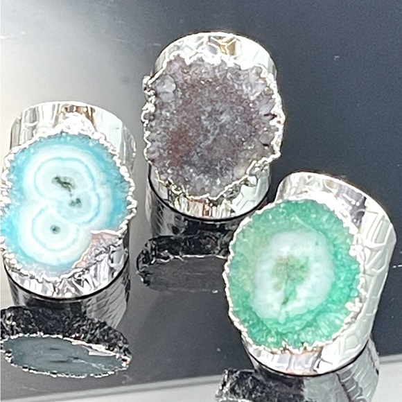 COLORFUL GEODE STATEMENT RING - Picture 9 of 10